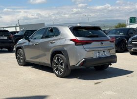 Lexus UX 250h