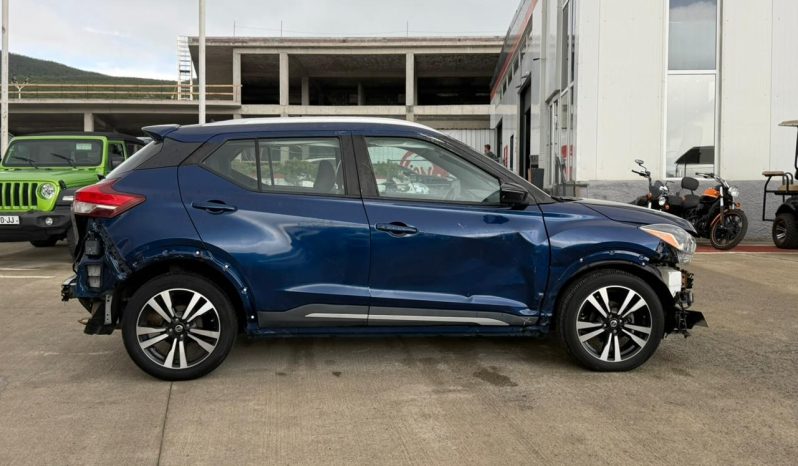 
								2019 Nissan Kicks full									
