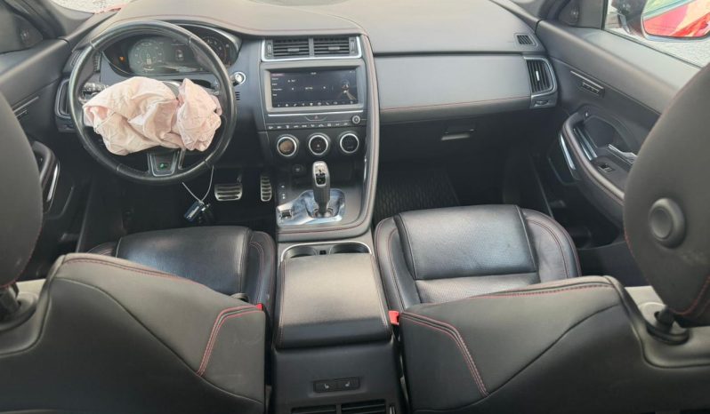 
								Jaguar E-Pace full									