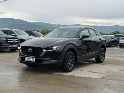
										Mazda CX-30 full									