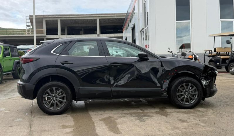 
								Mazda CX-30 full									