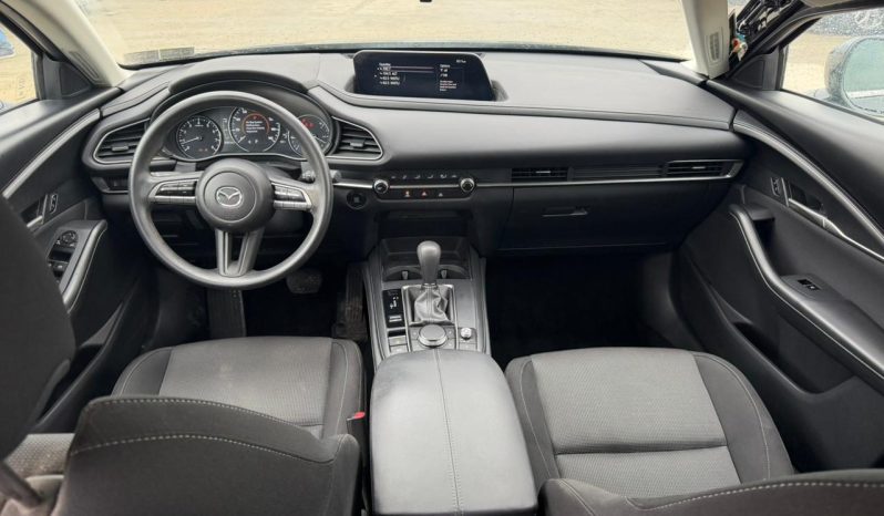 
								Mazda CX-30 full									