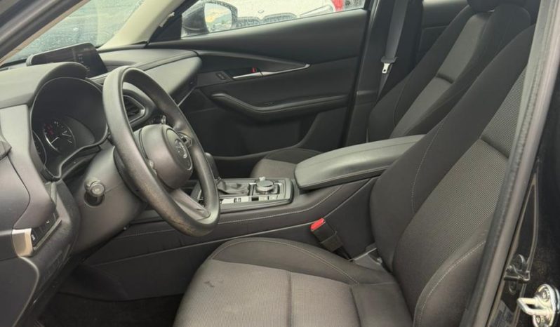 
								Mazda CX-30 full									