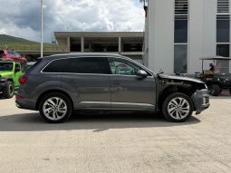 
										2021 Audi Q7 full									
