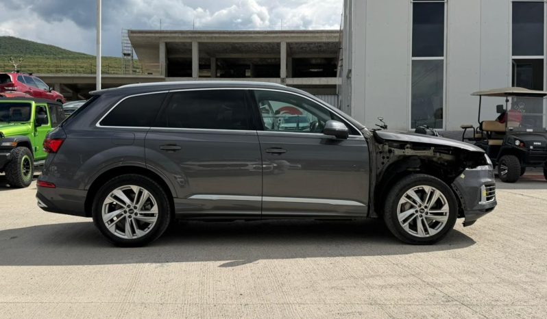 
								2021 Audi Q7 full									