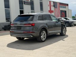 
										2021 Audi Q7 full									