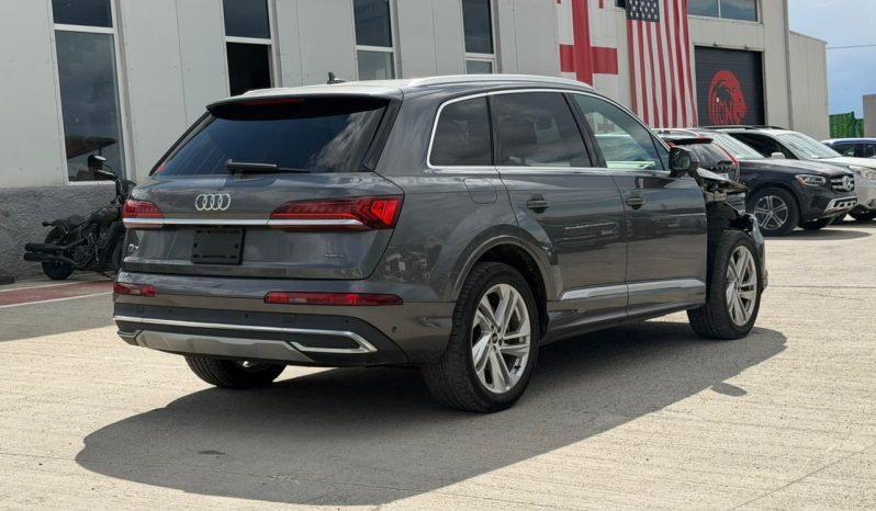 
								2021 Audi Q7 full									