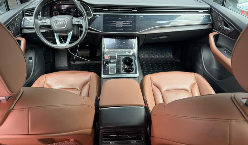 
								2021 Audi Q7 full									