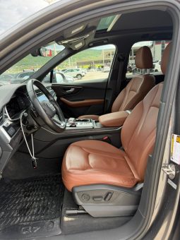 
										2021 Audi Q7 full									