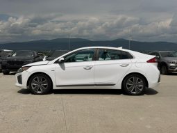 
										2017 Hyundai Ioniq full									