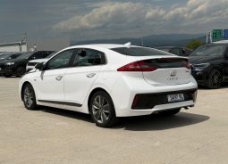 
										2017 Hyundai Ioniq full									