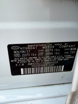 
										2017 Hyundai Ioniq full									