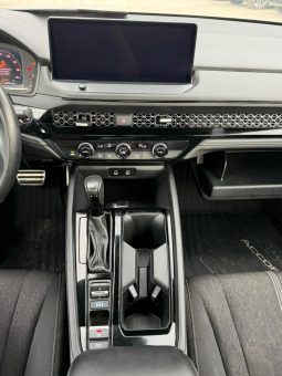 
										2023 Honda Accord full									