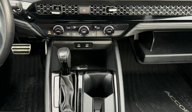 
								2023 Honda Accord full									