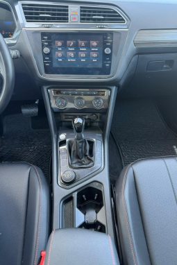 
										Volkswagen Tiguan full									