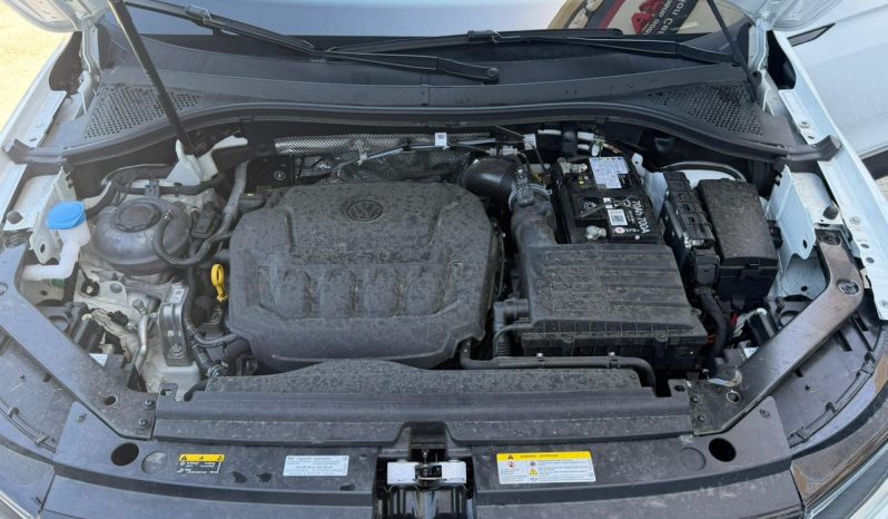 
								Volkswagen Tiguan full									