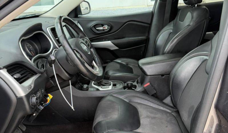 
								2017 Jeep Cherokee full									