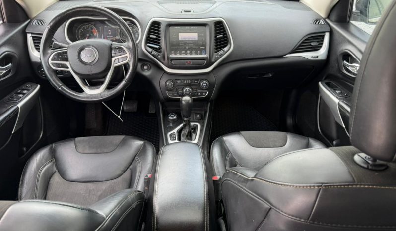 
								2017 Jeep Cherokee full									