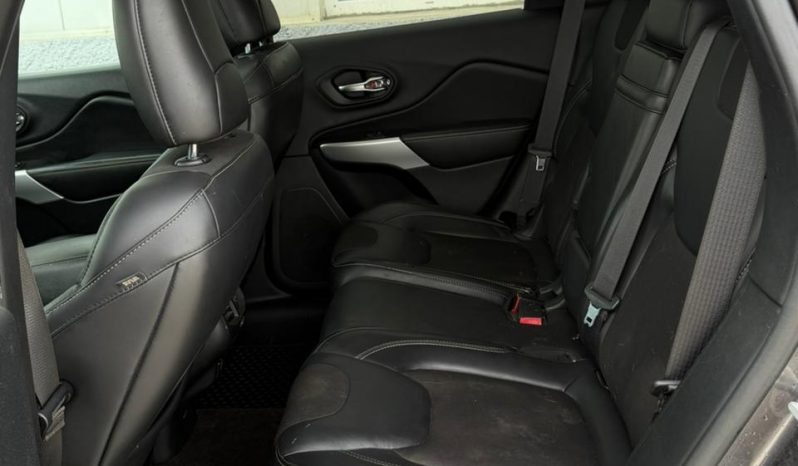 
								2017 Jeep Cherokee full									