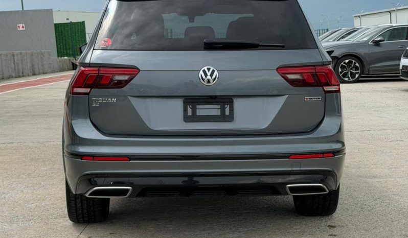 
								Volkswagen Tiguan full									