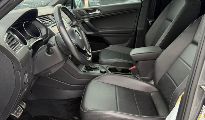 
								Volkswagen Tiguan full									