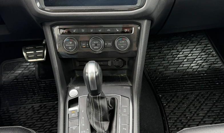 
								Volkswagen Tiguan full									