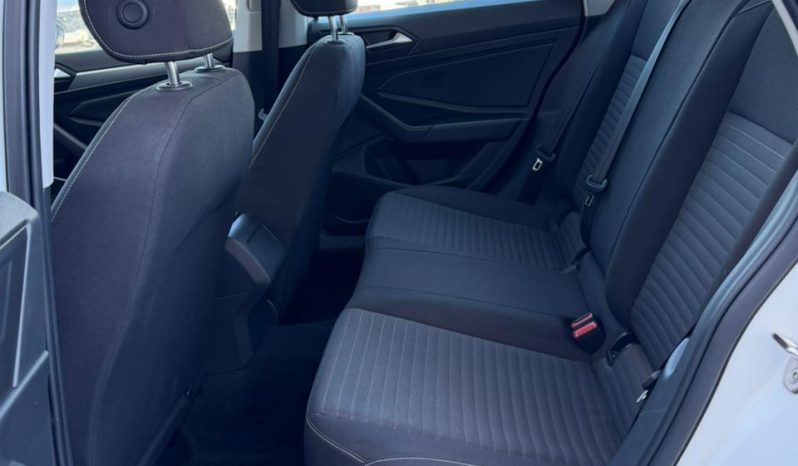 
								VOLKSWAGEN JETTA full									