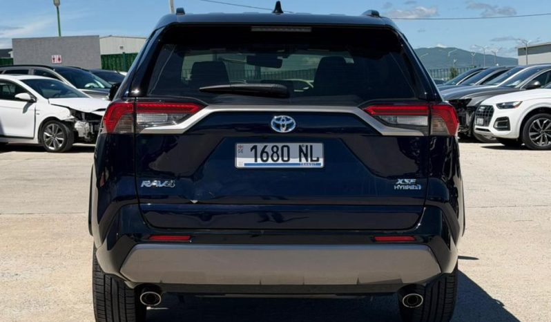 
								2020 Toyota RAV4 full									