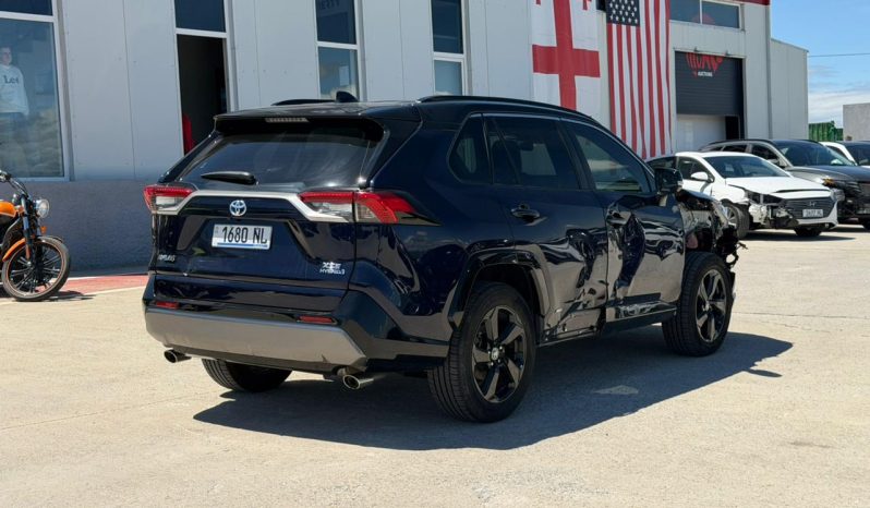 
								2020 Toyota RAV4 full									