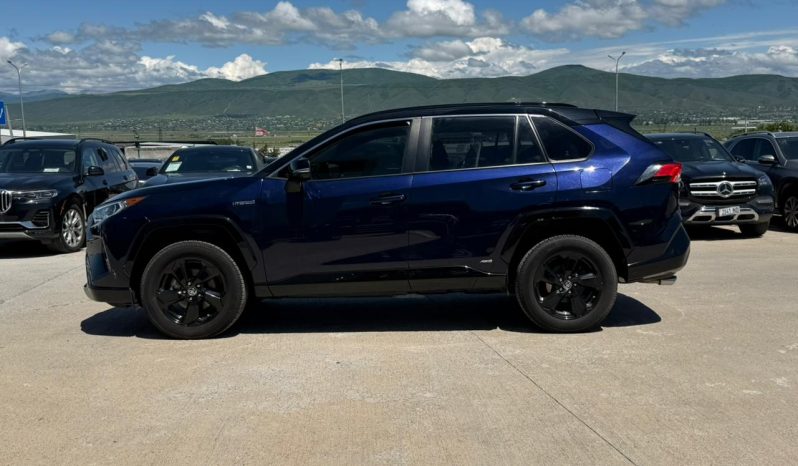 
								2020 Toyota RAV4 full									