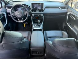 
										2020 Toyota RAV4 full									