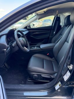 
										2025 Mazda 3 full									