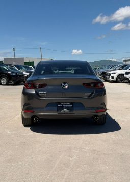 
										2025 Mazda 3 full									