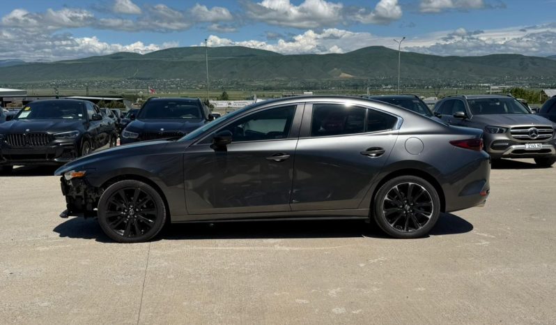 
								2025 Mazda 3 full									