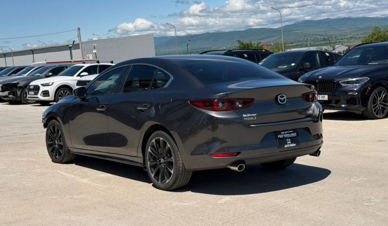 
								2025 Mazda 3 full									