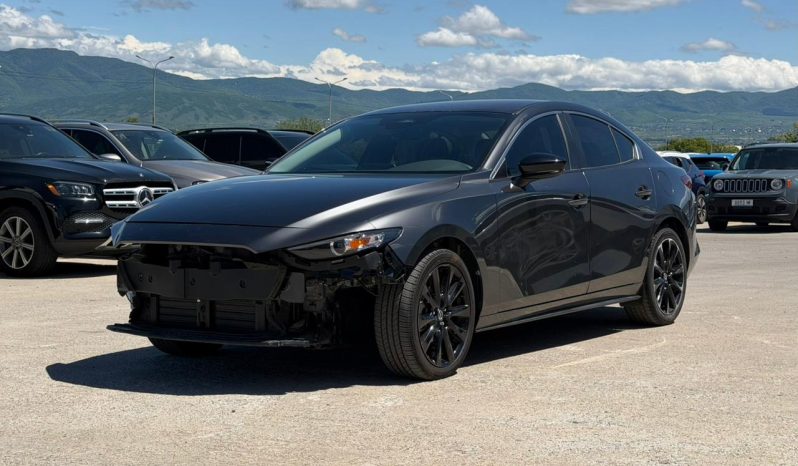 
								2025 Mazda 3 full									