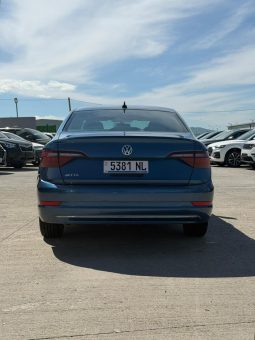 
										VOLKSWAGEN JETTA full									