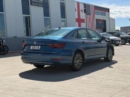 
										VOLKSWAGEN JETTA full									