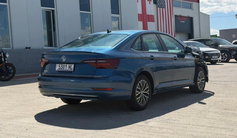 
								VOLKSWAGEN JETTA full									