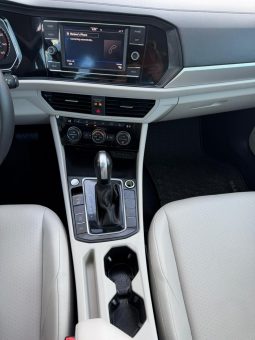 
										VOLKSWAGEN JETTA full									