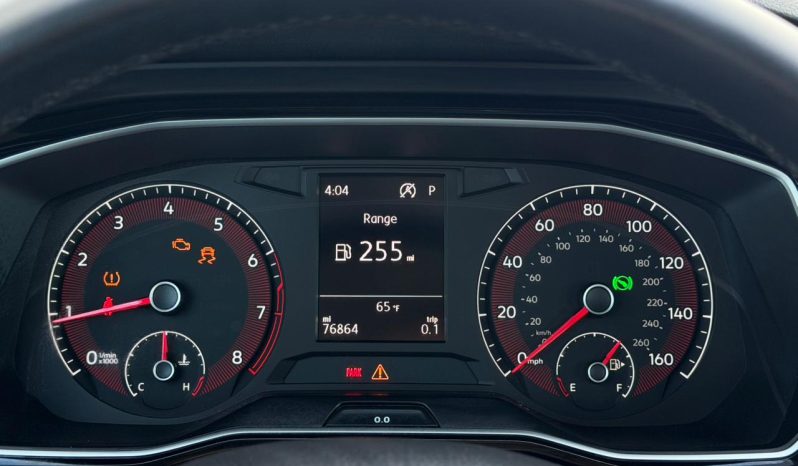 
								VOLKSWAGEN JETTA full									