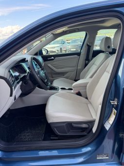 
										VOLKSWAGEN JETTA full									