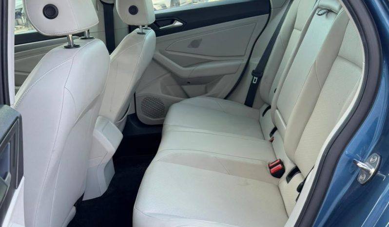 
								VOLKSWAGEN JETTA full									