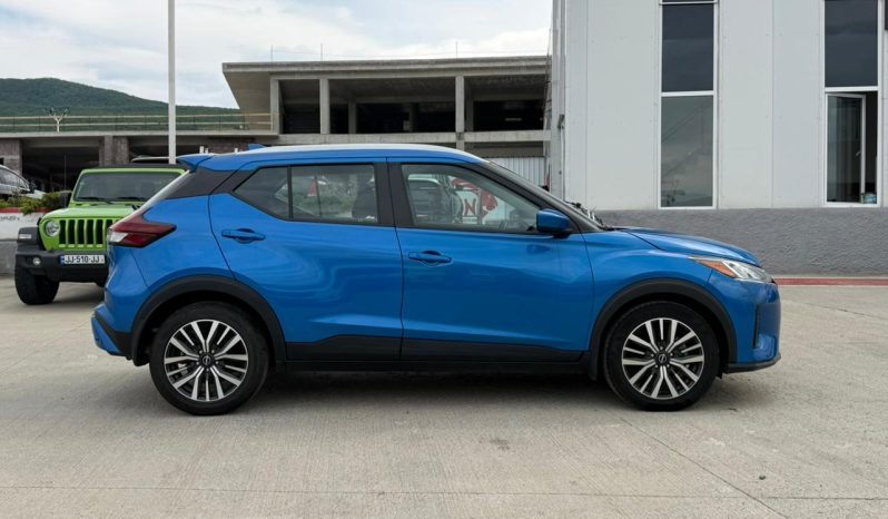 
								2022 Nissan Kicks, Sv Xtronic Cvt full									