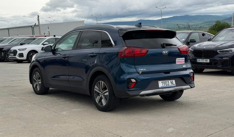 
								2020 KIA Niro full									
