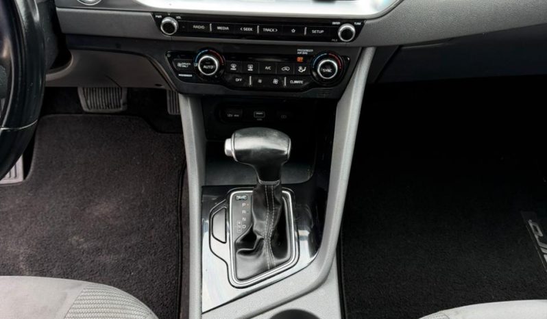 
								2020 KIA Niro full									