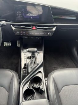 
										2025 KIA Niro full									