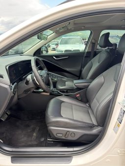 
										2025 KIA Niro full									