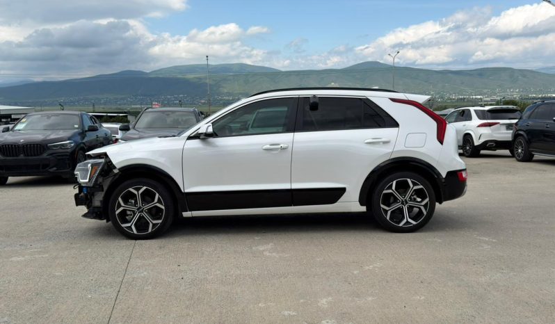 
								2025 KIA Niro full									