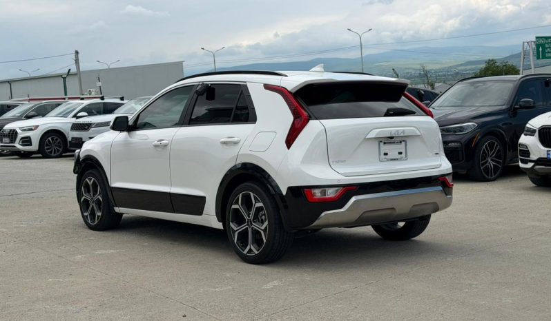 
								2025 KIA Niro full									